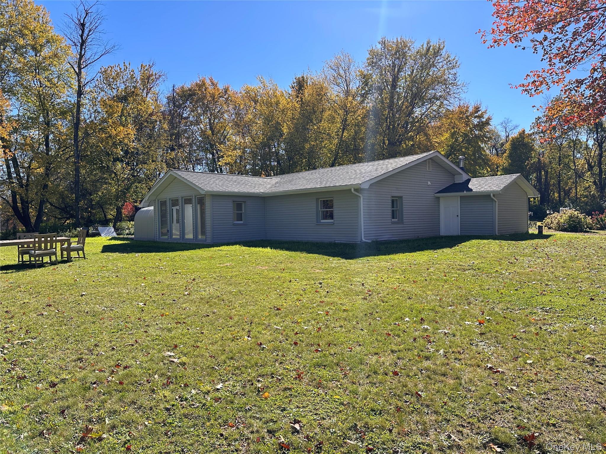 a house view with a outdoor space