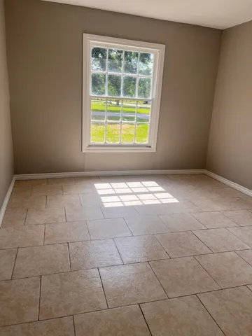 $2,900 | 4980 Chambers Street, Beaumont, TX 77705