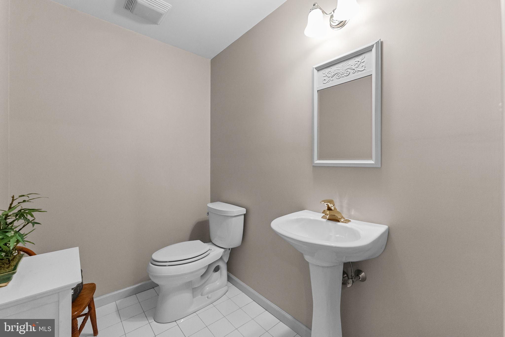 121 Camelot Lane Newtown Square, PA 19073 - Photo 27 of 30 Finished basement