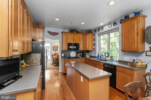 $849,000 | 121 Camelot Lane, Newtown Square, PA 19073