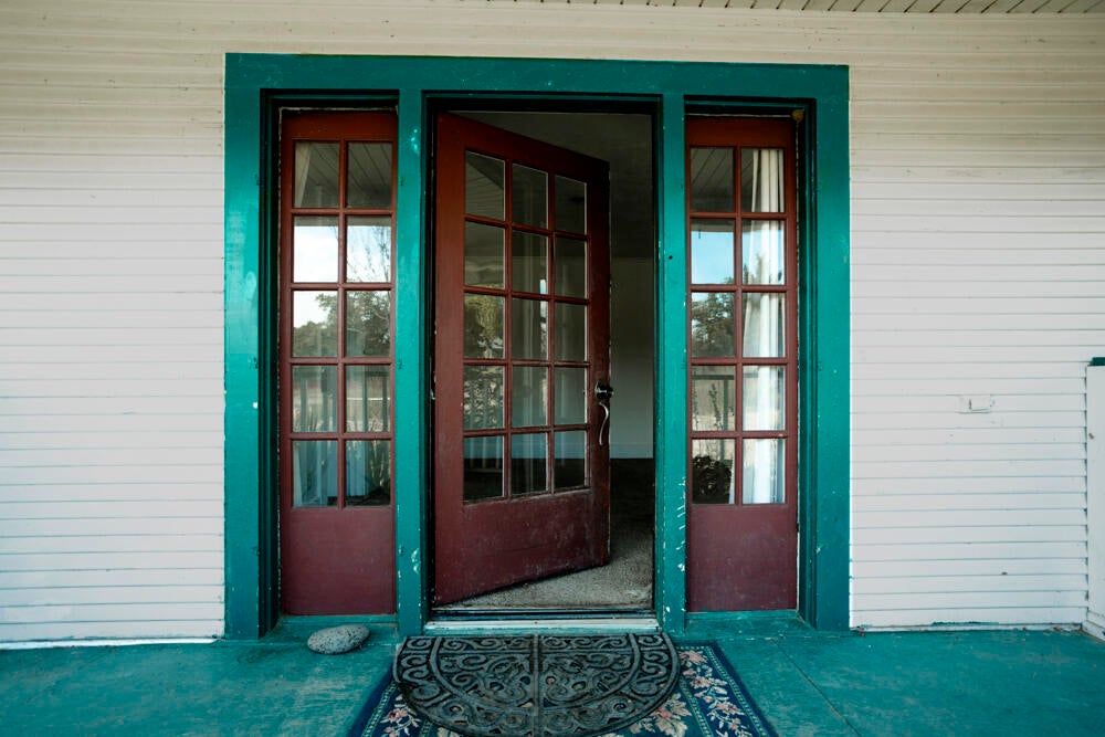 11717 Michael Road White City, OR 97503 - Photo 6 of 39 Front Door