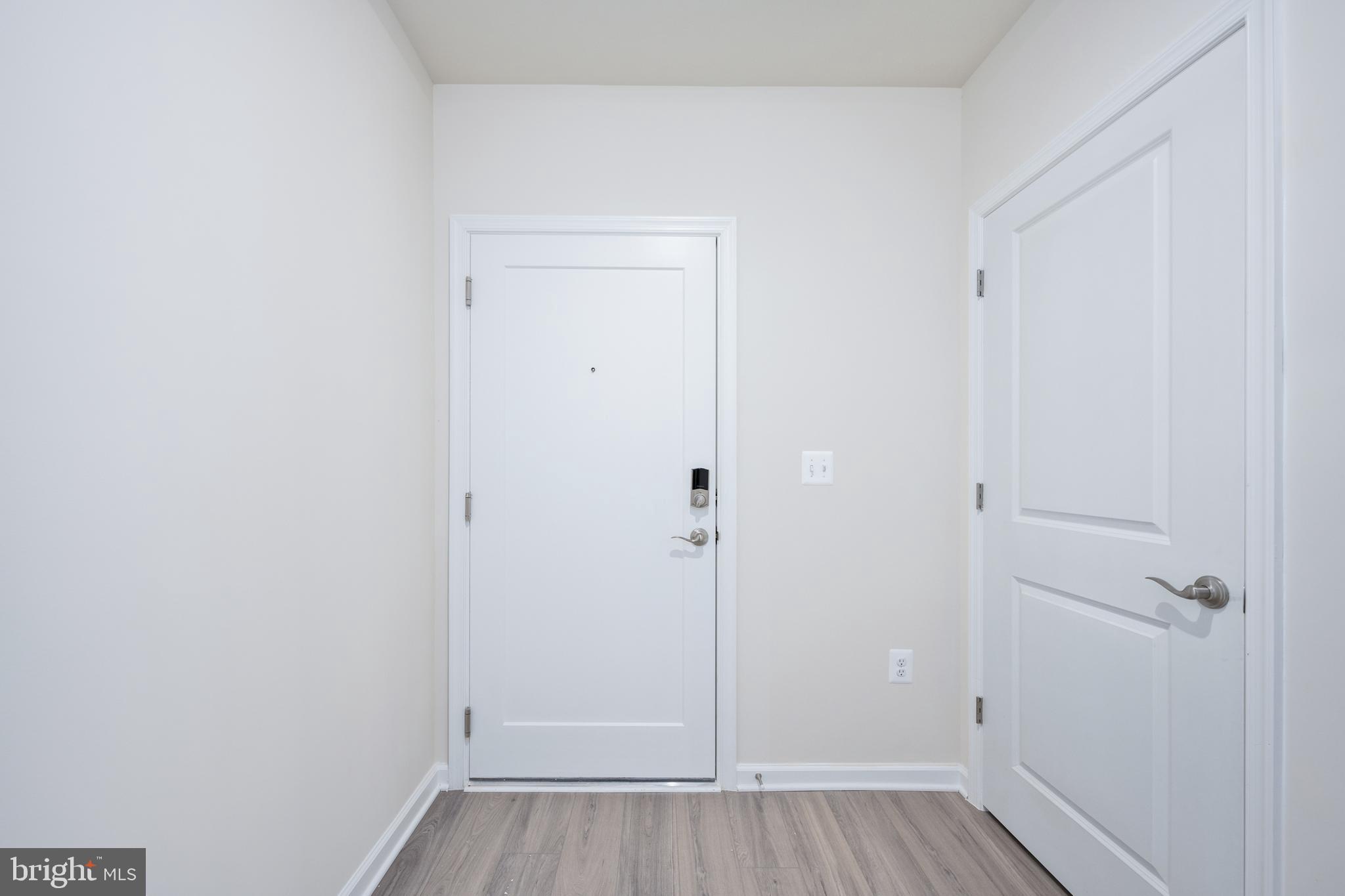29 Hyssop Way, Unit 101 Stafford, VA 22554 - Photo 9 of 34 a view of small space with wooden floor