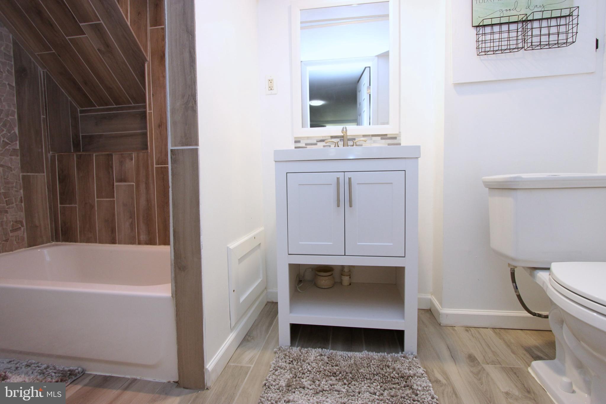 9958 Dungan Road Philadelphia, PA 19115 - Photo 14 of 23 Gallery Image 14