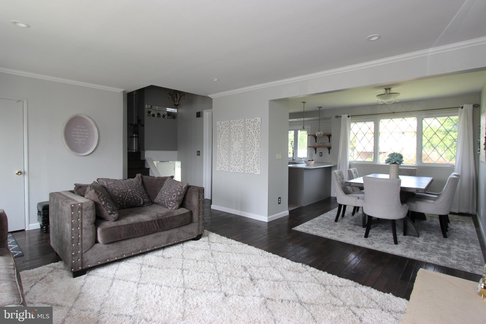 9958 Dungan Road Philadelphia, PA 19115 - Photo 3 of 23 Gallery Image 3