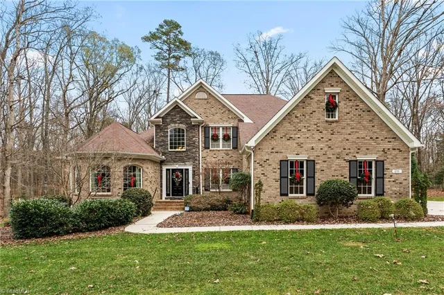 $869,000 | 655 Starboard Reach, Lexington, NC 27292
