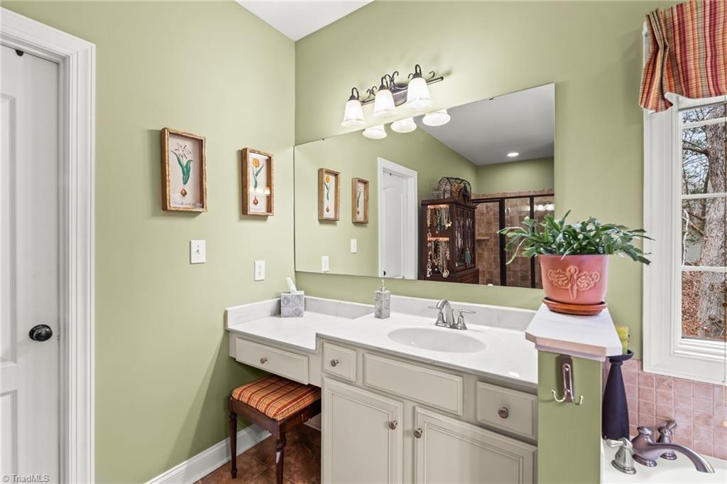 655 Starboard Reach Lexington, NC 27292 - Photo 23 of 50