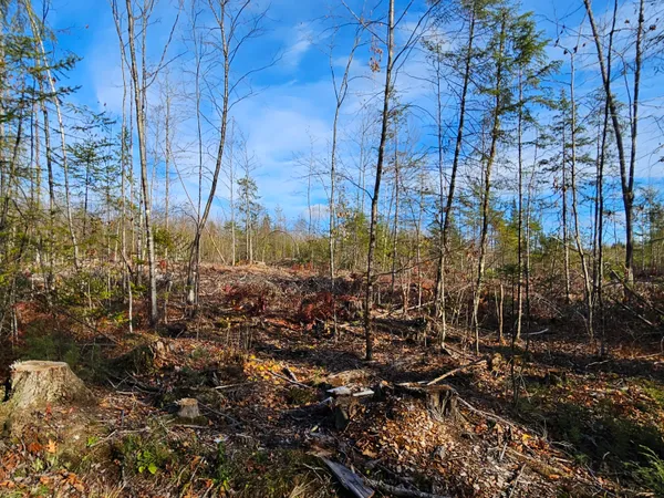 $84,000 | 33 Cape Cod Hill Road, New Sharon, ME 04955