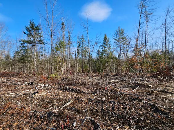 $84,000 | 33 Cape Cod Hill Road, New Sharon, ME 04955