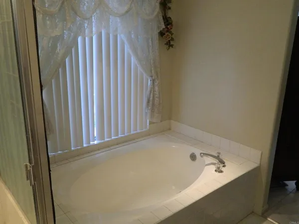 $1,125,000 | 5179 Vía Mindanao, Oceanside, CA 92057