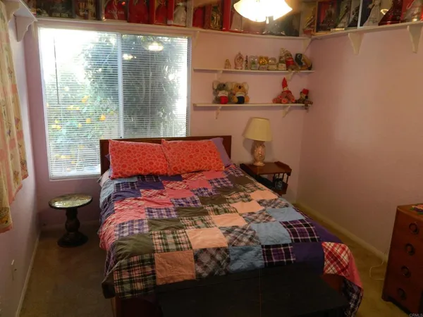 $1,125,000 | 5179 Vía Mindanao, Oceanside, CA 92057