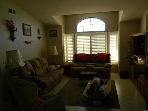 $1,125,000 | 5179 Vía Mindanao, Oceanside, CA 92057