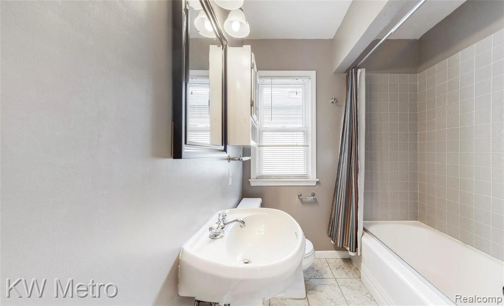 1522 South Campbell Road Royal Oak, MI 48067 - Photo 18 of 39