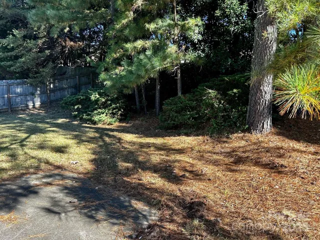 $279,990 | 1225 Eagles Landing Drive, Charlotte, NC 28214