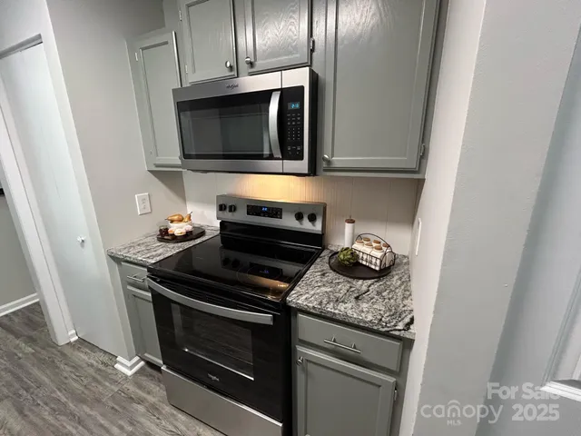 $279,990 | 1225 Eagles Landing Drive, Charlotte, NC 28214