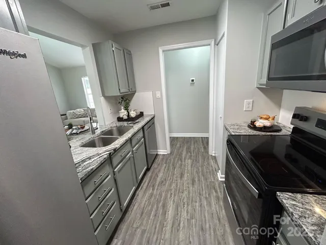 $279,990 | 1225 Eagles Landing Drive, Charlotte, NC 28214