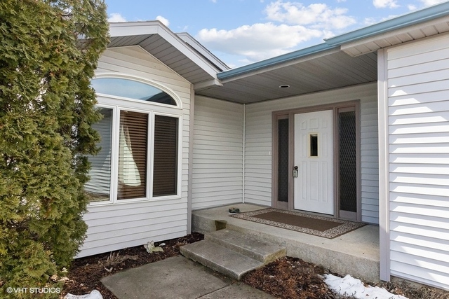 217 Lake Summerset Road Davis, IL 61019 - Photo 3 of 32