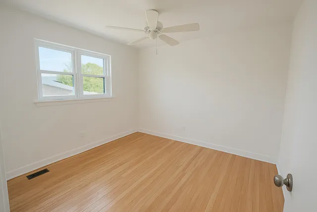 $2,500 | 1215 Balmoral Avenue, Unit 1, Westchester, IL 60154