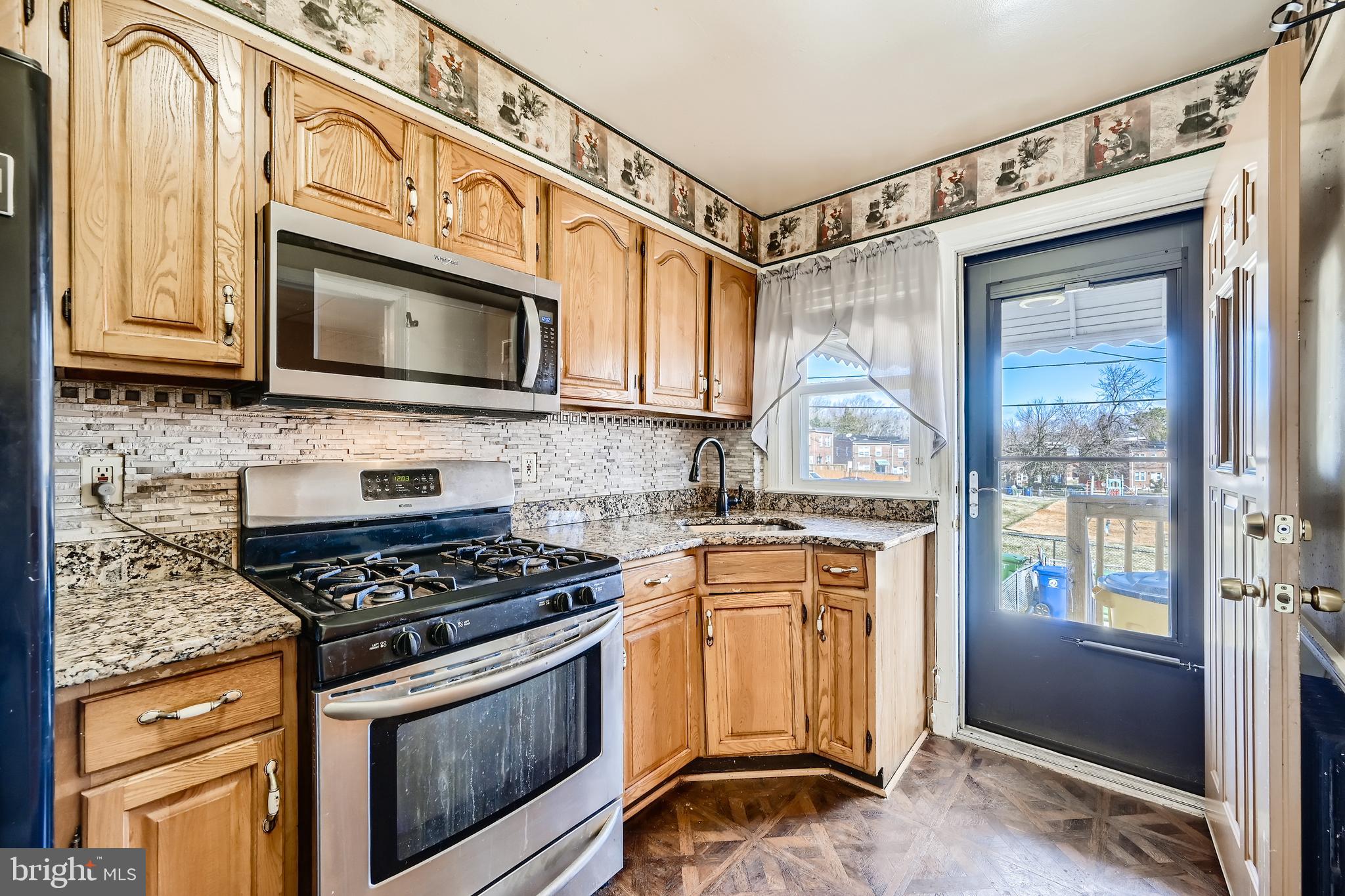 913 Kevin Road Baltimore, MD 21229 - Photo 11 of 27 SS Appliances w/Ice Maker
