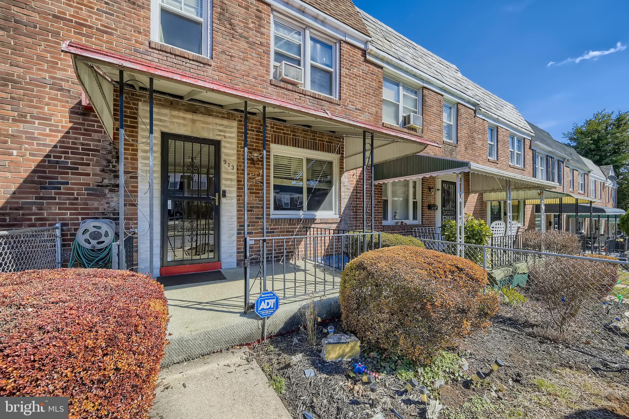 913 Kevin Road Baltimore, MD 21229 - Photo 3 of 27 Lovingly Maintained