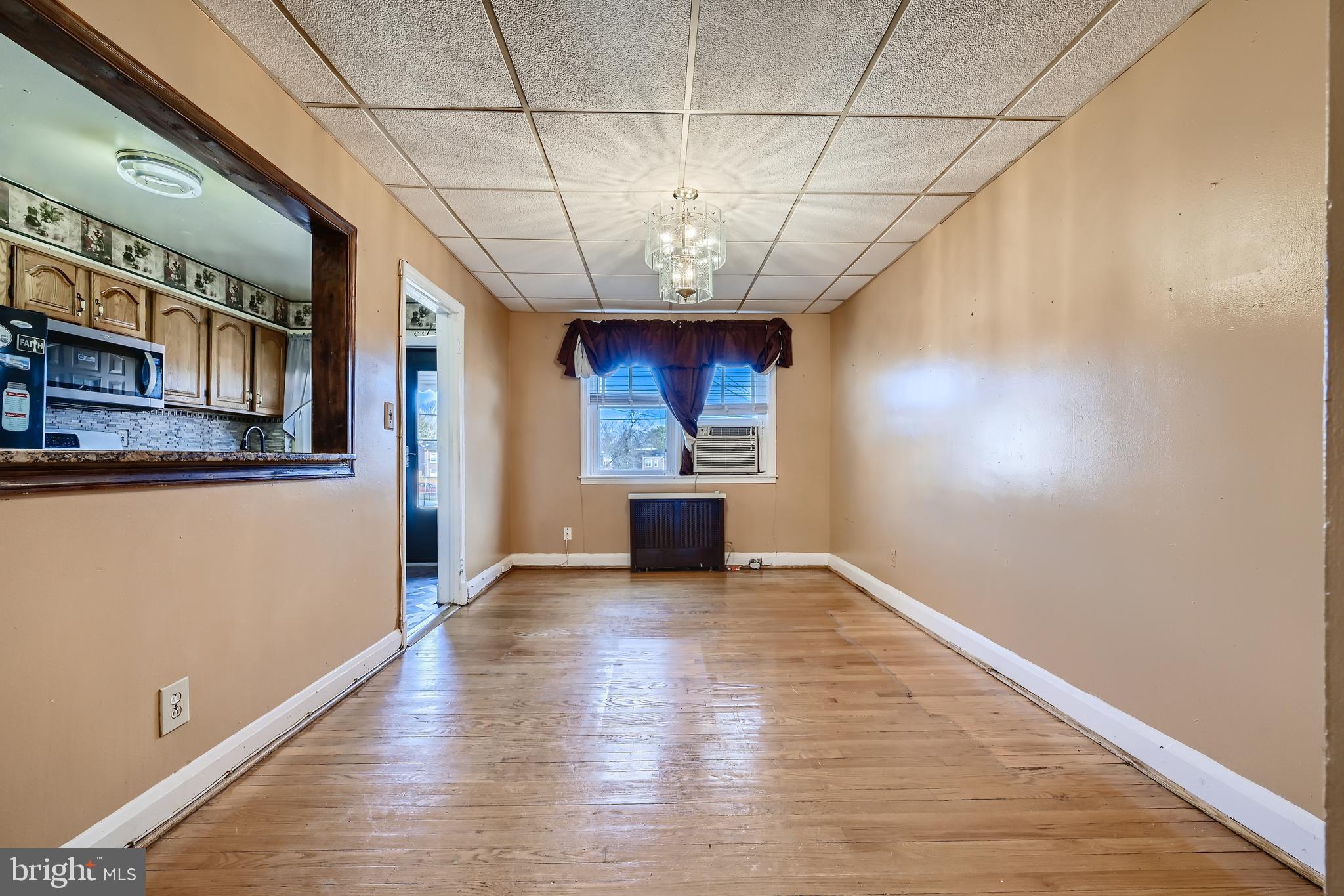 913 Kevin Road Baltimore, MD 21229 - Photo 7 of 27 Formal Dining Room