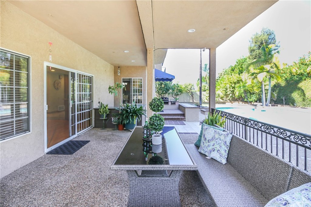 8621 Hillcrest Road Buena Park, CA 90621 - Photo 8 of 54