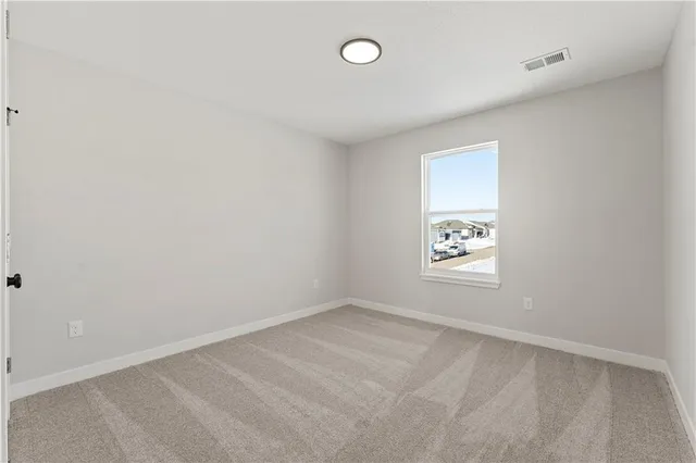 $415,950 | 338 Meadowlark Drive, Raymore, MO 64083