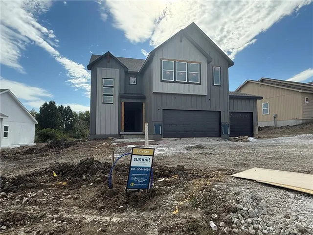 $415,950 | 338 Meadowlark Drive, Raymore, MO 64083