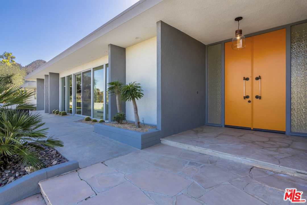 40865 Thunderbird Road Rancho Mirage, CA 92270 - Photo 3 of 47
