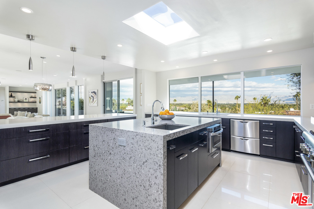 40865 Thunderbird Road Rancho Mirage, CA 92270 - Photo 9 of 47