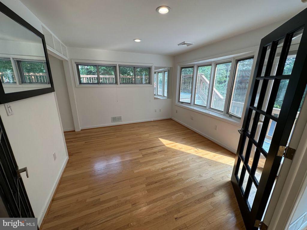 5881 9th Road North Arlington, VA 22205 - Photo 14 of 50