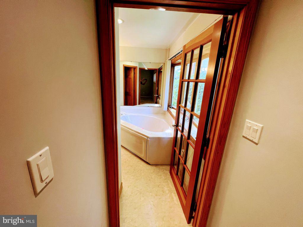 5881 9th Road North Arlington, VA 22205 - Photo 23 of 50