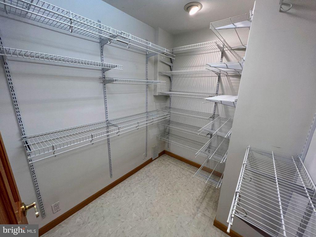 5881 9th Road North Arlington, VA 22205 - Photo 25 of 50