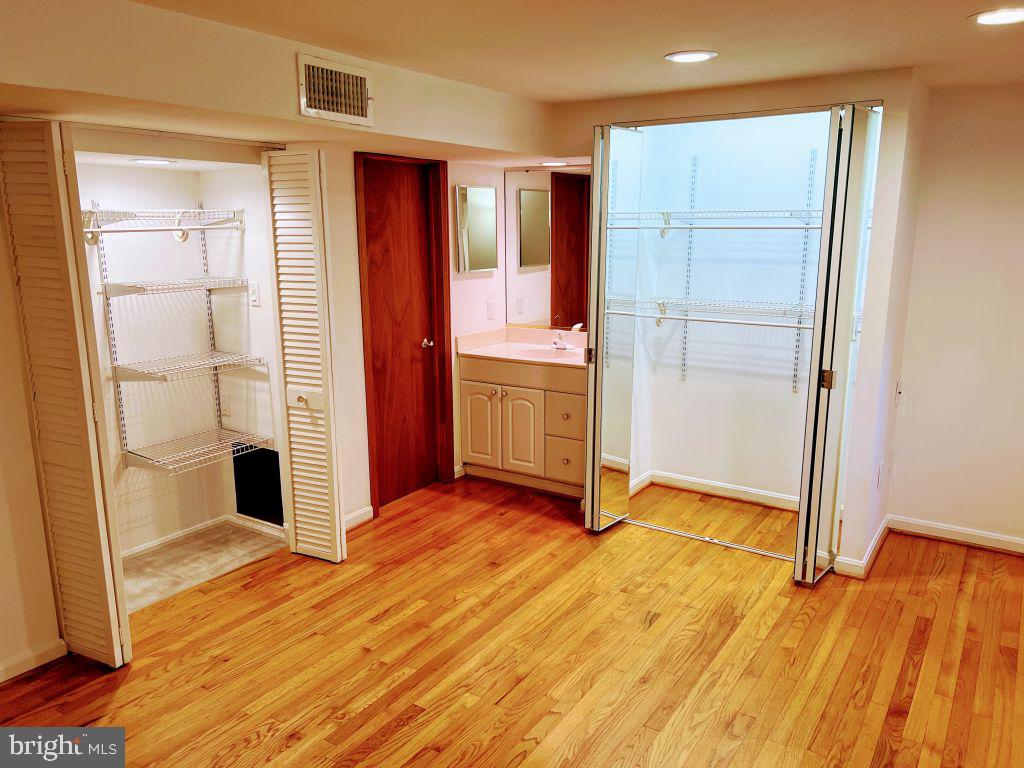 5881 9th Road North Arlington, VA 22205 - Photo 39 of 50