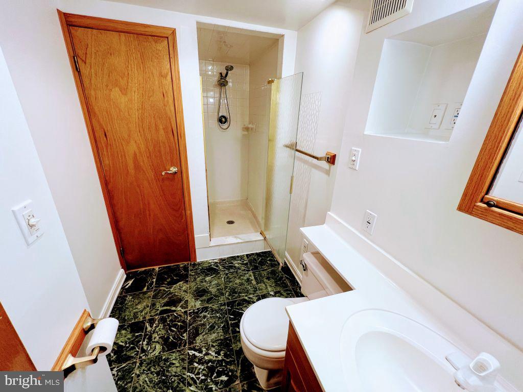 5881 9th Road North Arlington, VA 22205 - Photo 40 of 50