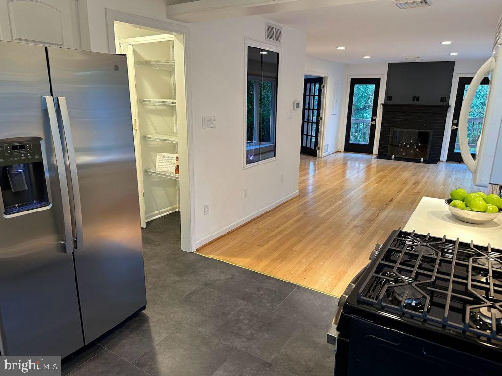 5881 9th Road North Arlington, VA 22205 - Photo 9 of 50