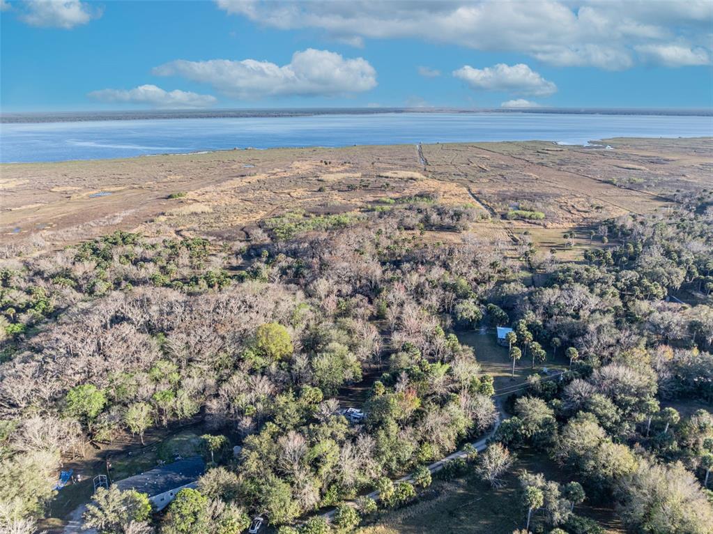 2740 Withlacoochee Point Geneva, FL 32732 - Photo 12 of 41