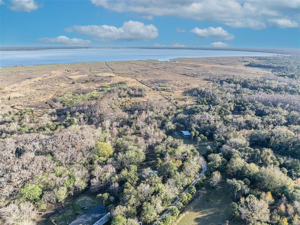 2740 Withlacoochee Point Geneva, FL 32732 - Photo 13 of 41