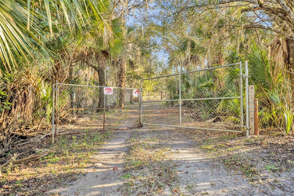 2740 Withlacoochee Point Geneva, FL 32732 - Photo 28 of 41