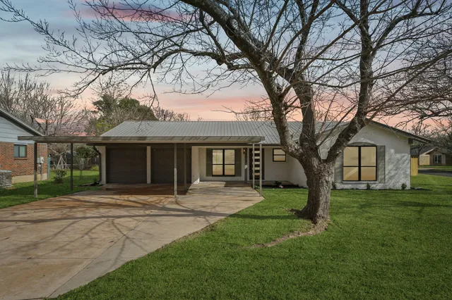 $699,900 | 5403 Fairmont Circle, Austin, TX 78745