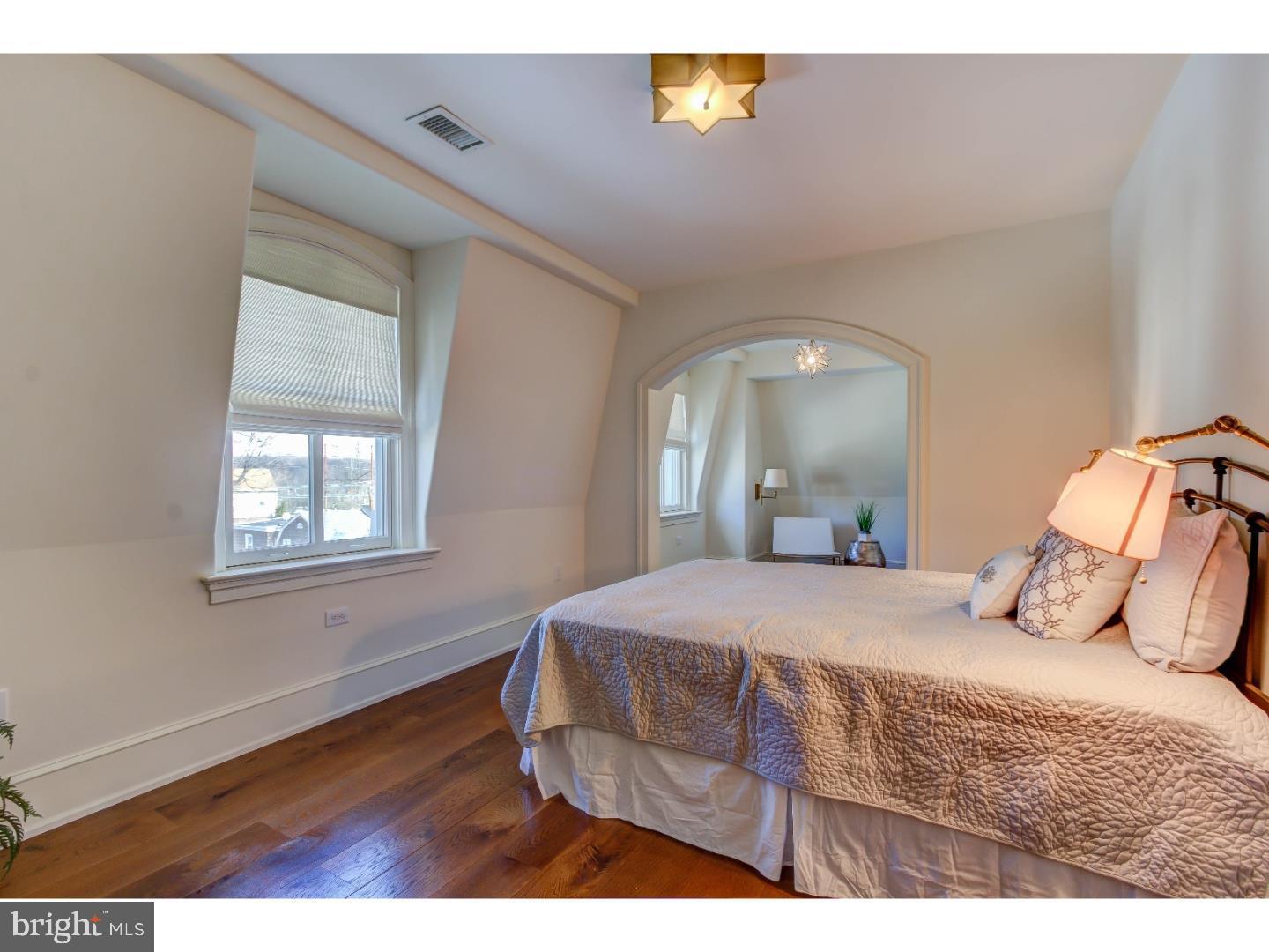 40 Louella Court, Unit C3/ D3 Wayne, PA 19087 - Photo 26 of 27 Third bedroom with sitting area