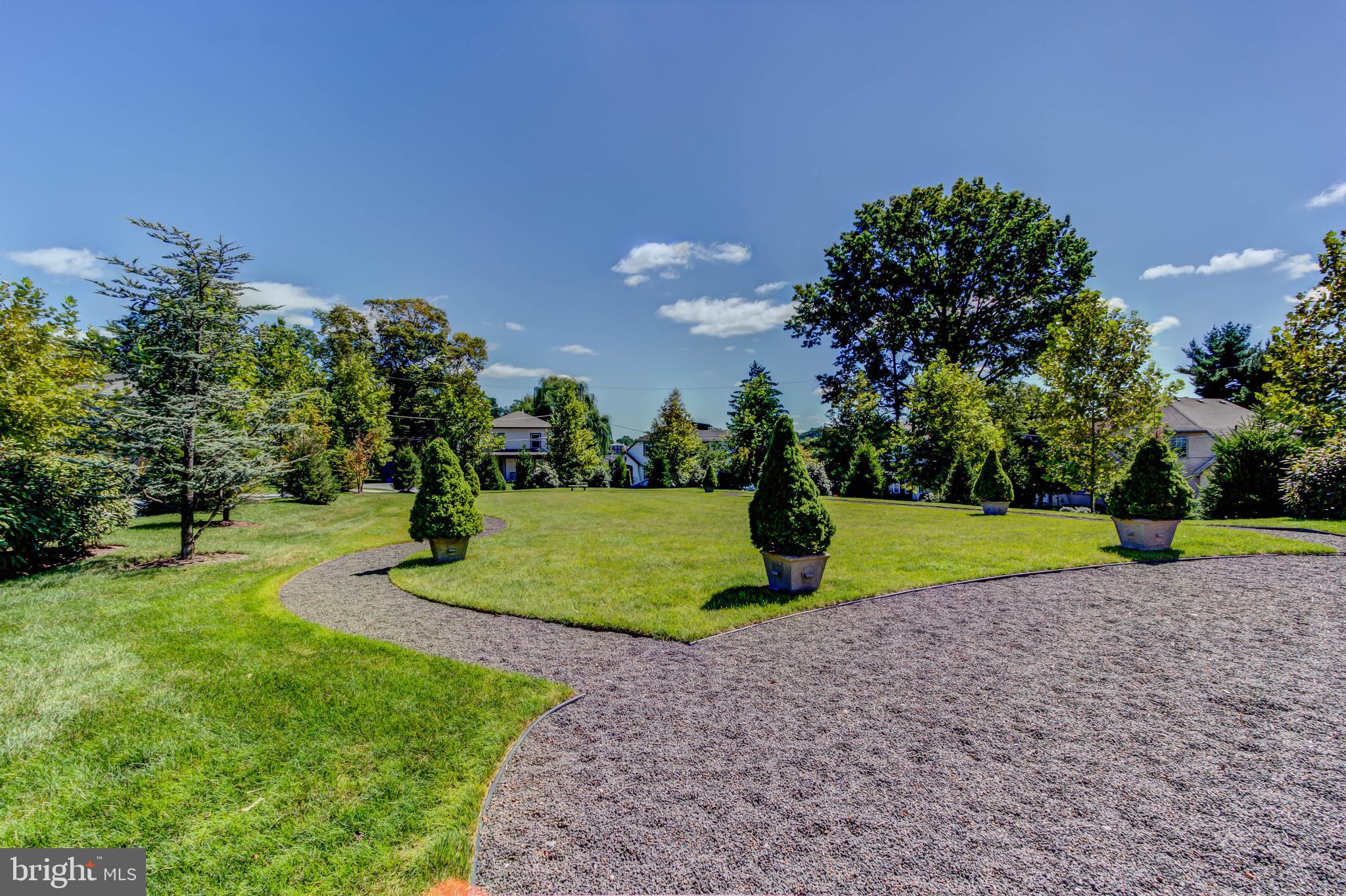 40 Louella Court, Unit C3/ D3 Wayne, PA 19087 - Photo 5 of 27 Common area over the underground parking garage