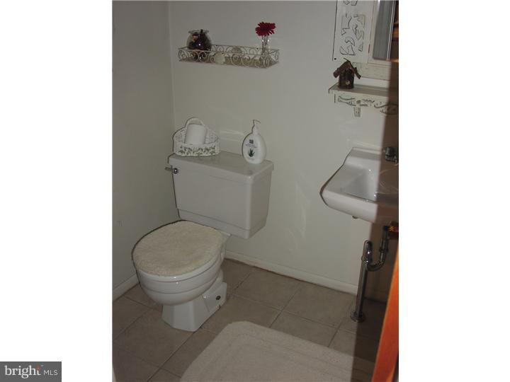 3524 Woodhaven Road Philadelphia, PA 19154 - Photo 7 of 20 Bathroom
