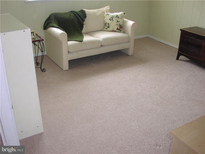 3524 Woodhaven Road Philadelphia, PA 19154 - Photo 10 of 20 Family Room