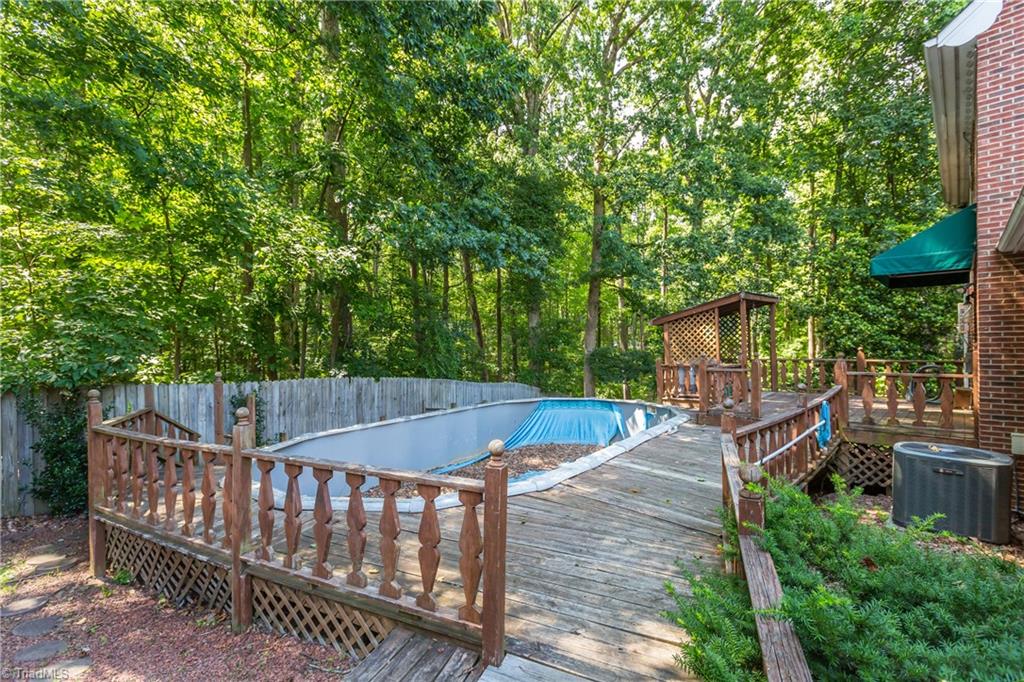 475 Farmstead Road Winston-Salem, NC 27107 - Photo 23 of 33 Seller will give credit for new pool liner!
