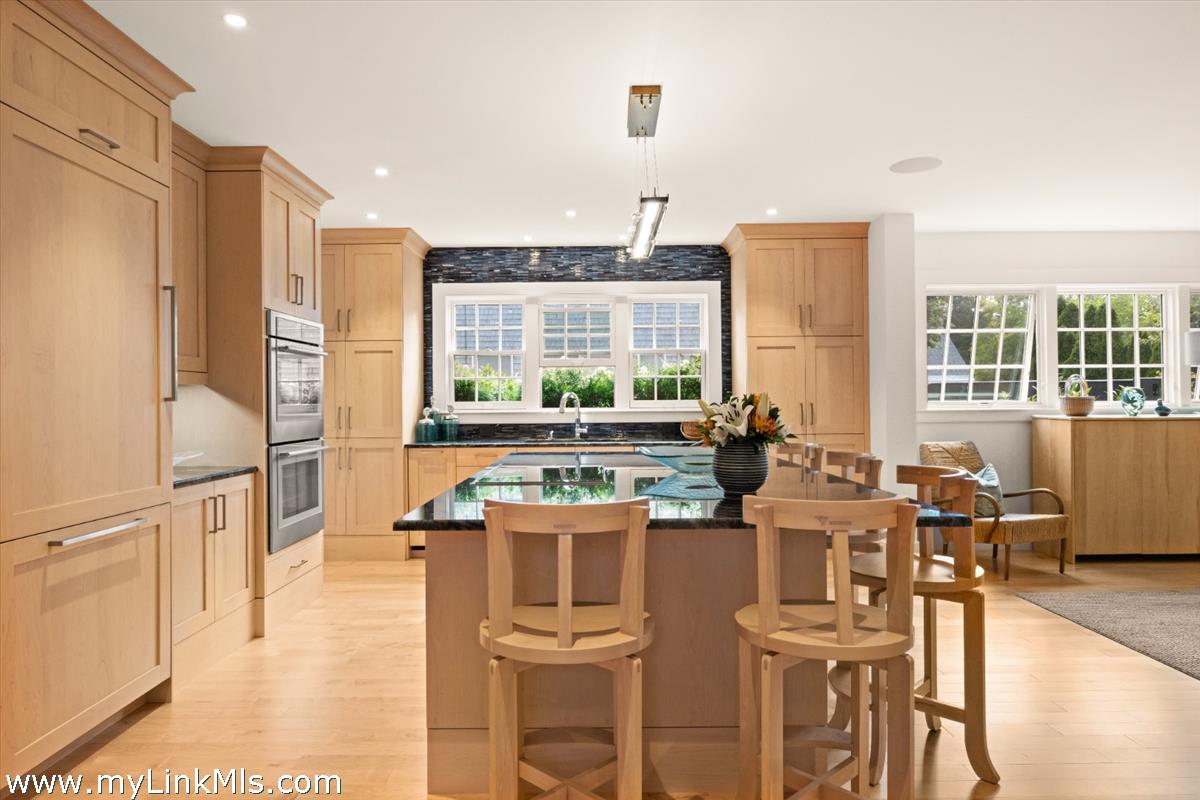 10 Tilton Way Edgartown, MA 02539 - Photo 7 of 42