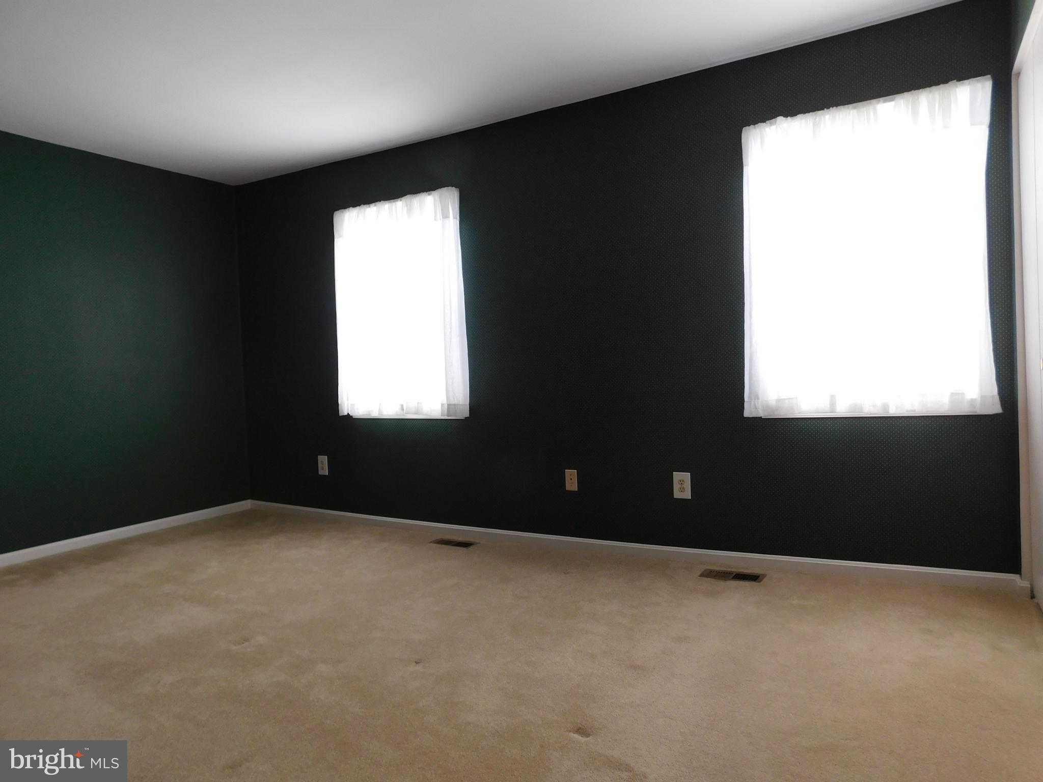 8565 Tyrolean Way Springfield, VA 22153 - Photo 7 of 19 Nice & Bright Master Bedroom