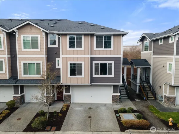 $649,999 | 3414 30th Drive, Everett, WA 98201