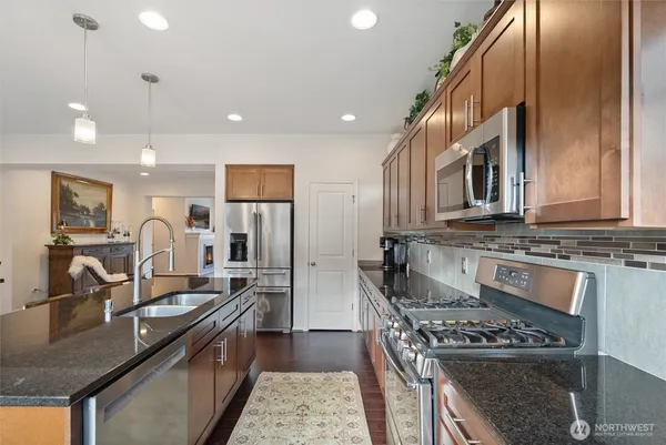 $649,999 | 3414 30th Drive, Everett, WA 98201