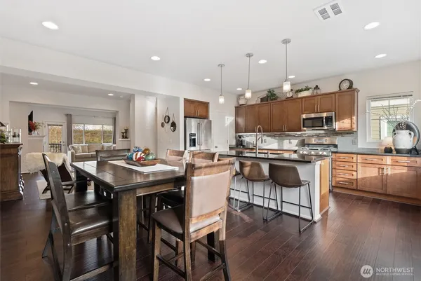 $649,999 | 3414 30th Drive, Everett, WA 98201