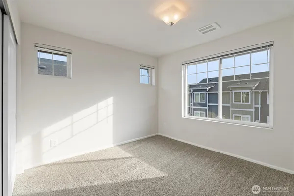 $649,999 | 3414 30th Drive, Everett, WA 98201